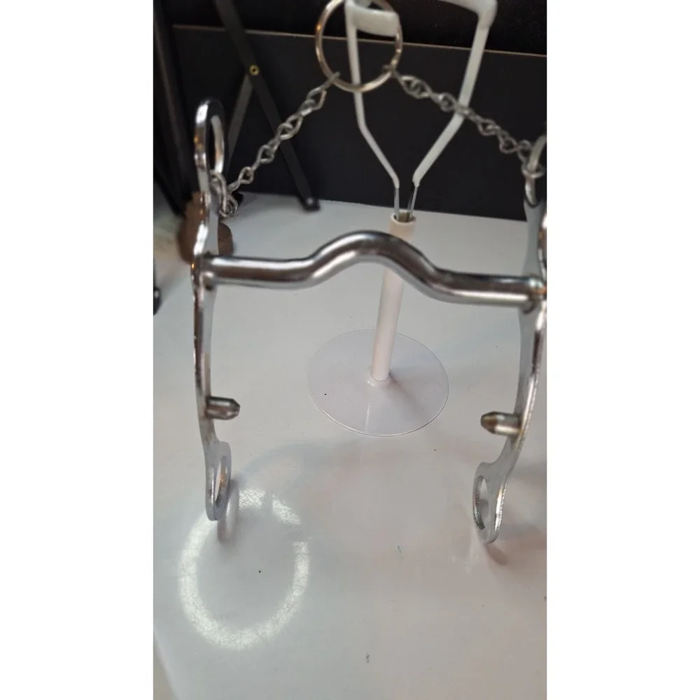 Chrome-Plated Metal Toilet PaperHolder with Horse Bit Design